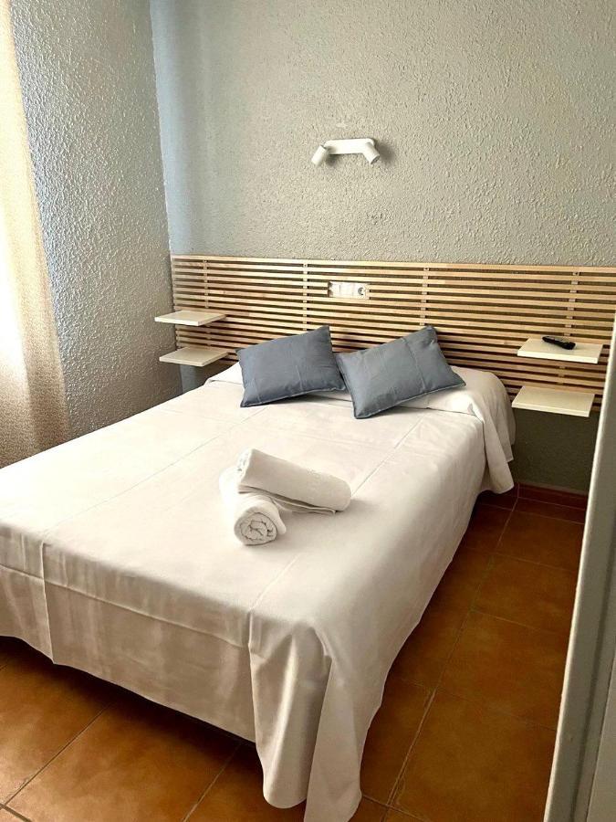 Hotel Acebo Plaza Mayor Хака Экстерьер фото