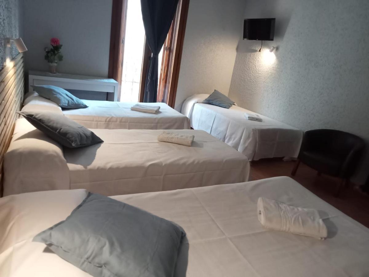 Hotel Acebo Plaza Mayor Хака Экстерьер фото